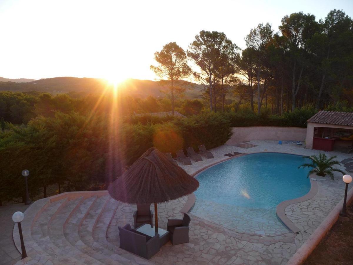 La Bastide Des Selves Bed and Breakfast Draguignan Buitenkant foto